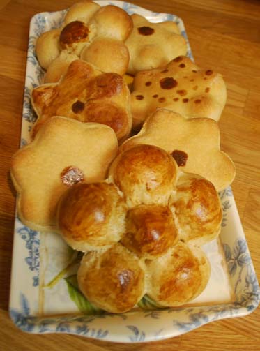 Bread shaped flowers