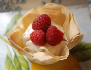 Cheesecake Phyllo Raspberry Cup