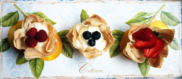 Cheesecake Phyllo Fruit Cups