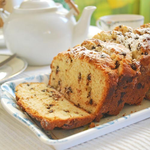 Tea for Three with Yogurt Cake