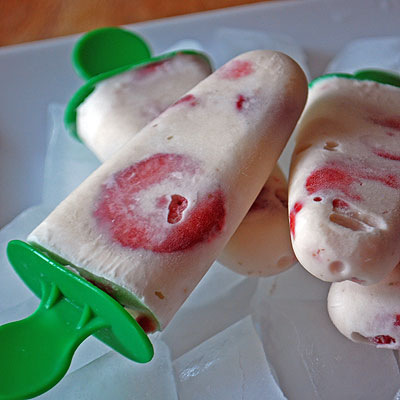 Strawberries n Cream Ice Cream Pops